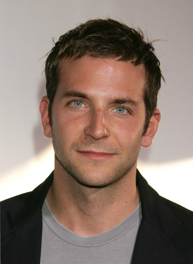 Bradley Cooper young photos