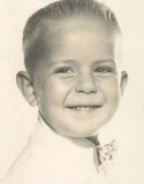 Bruce Willis young 2