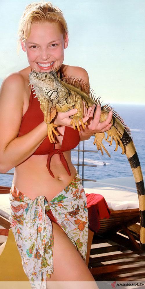 Katherine Heigl hot swimwear pictures