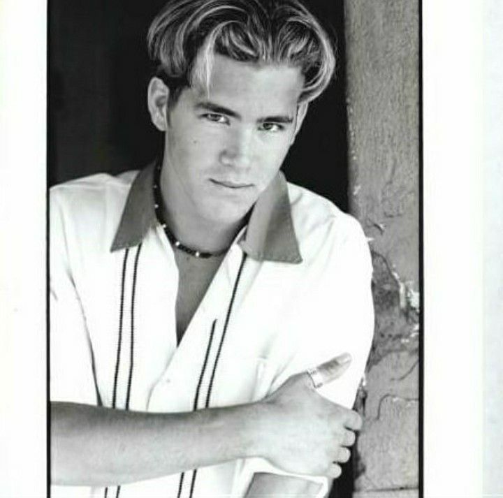 Ryan Reynolds young pics