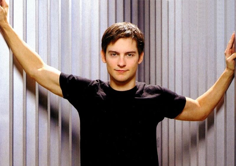 Tobey Maguire young pic