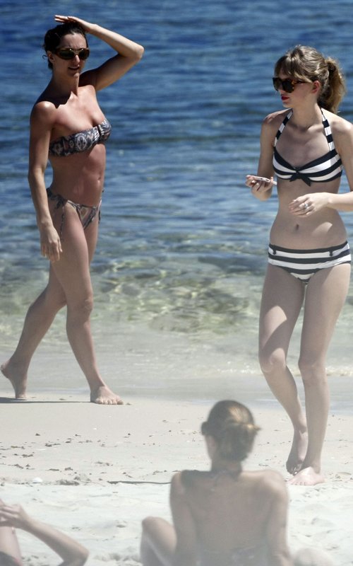taylor swift swimsuit