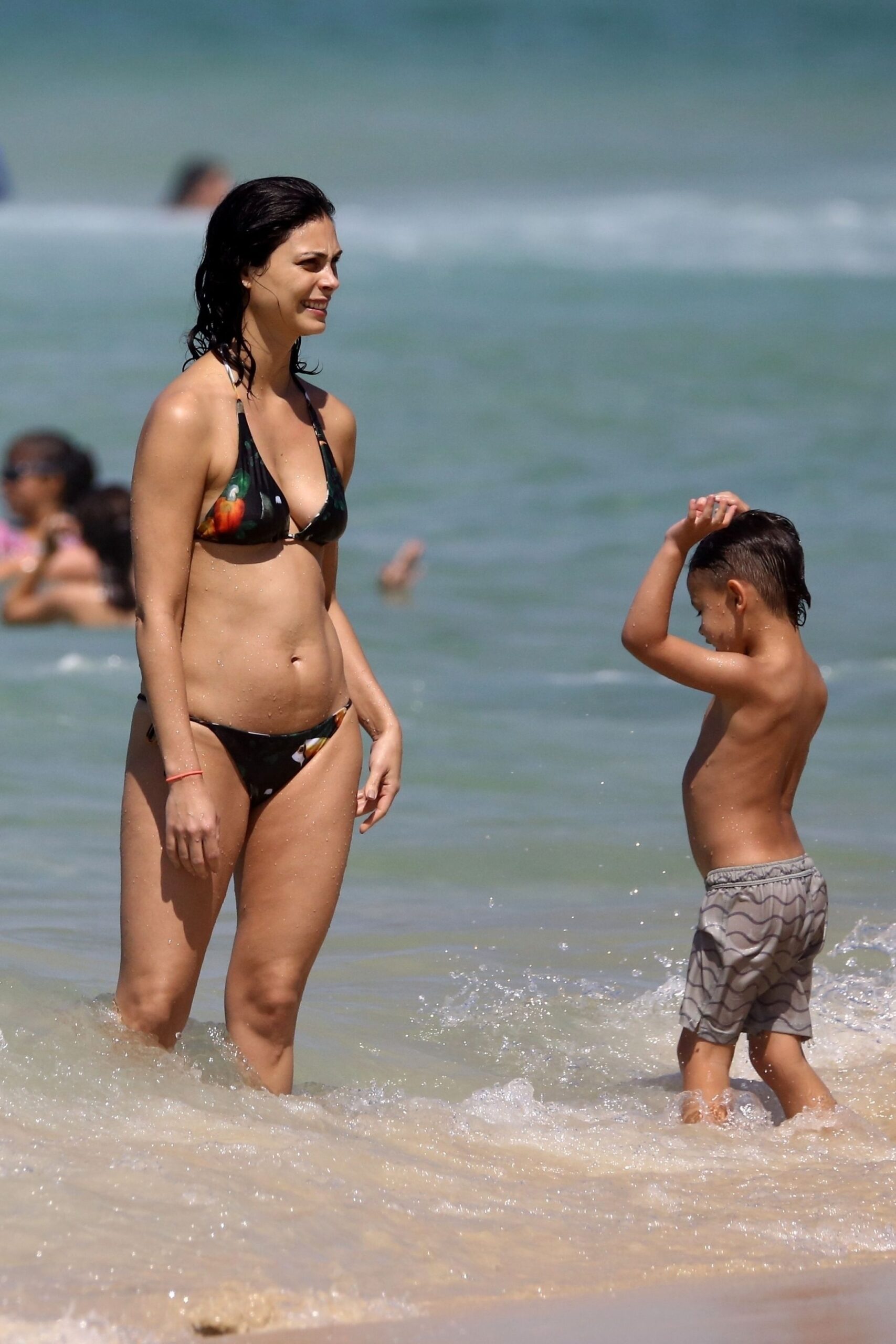baccarin bikini pics