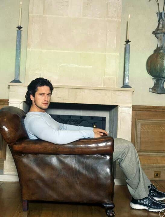 gerard butler young photos