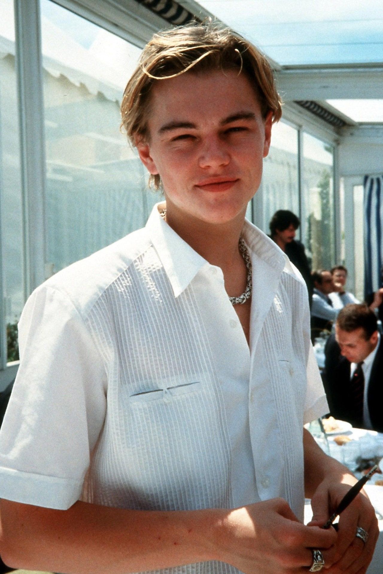 leonardo dicaprio young photos