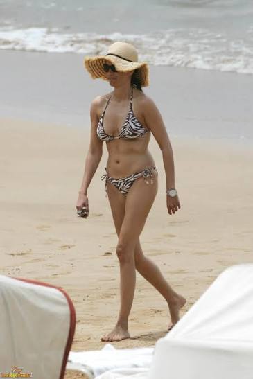 jami gertz bathing suit images