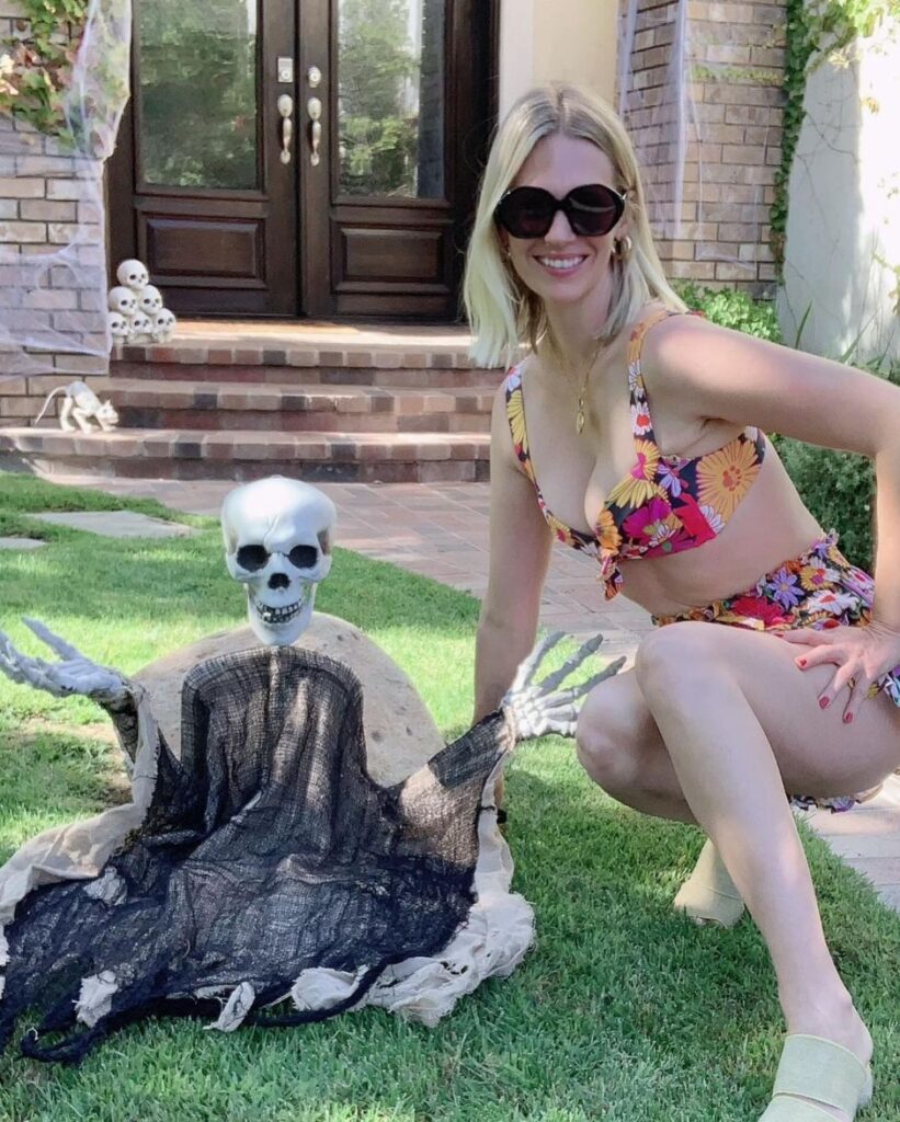 january jones hot bathing suit pics