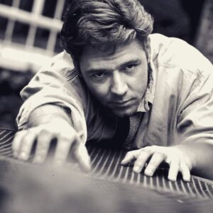 russell crowe young photos